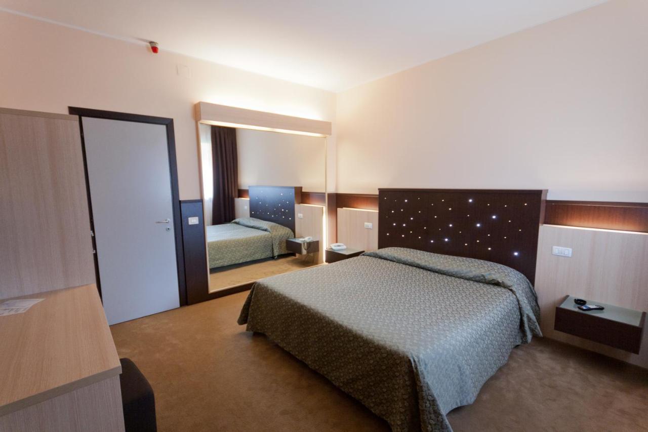 Hotel Campana Ρέτζιο Εμίλια Εξωτερικό φωτογραφία